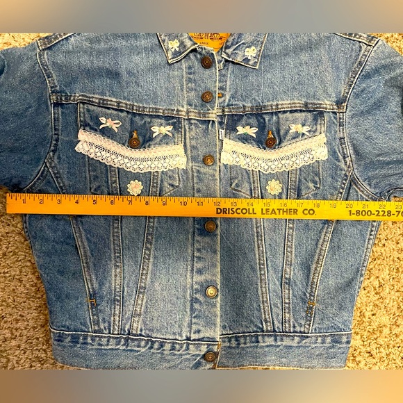 Levi’s Strauss Vintage Denim Trucker Jacket Lace Embroidered YL 16/18 Oversized - Picture 4 of 15